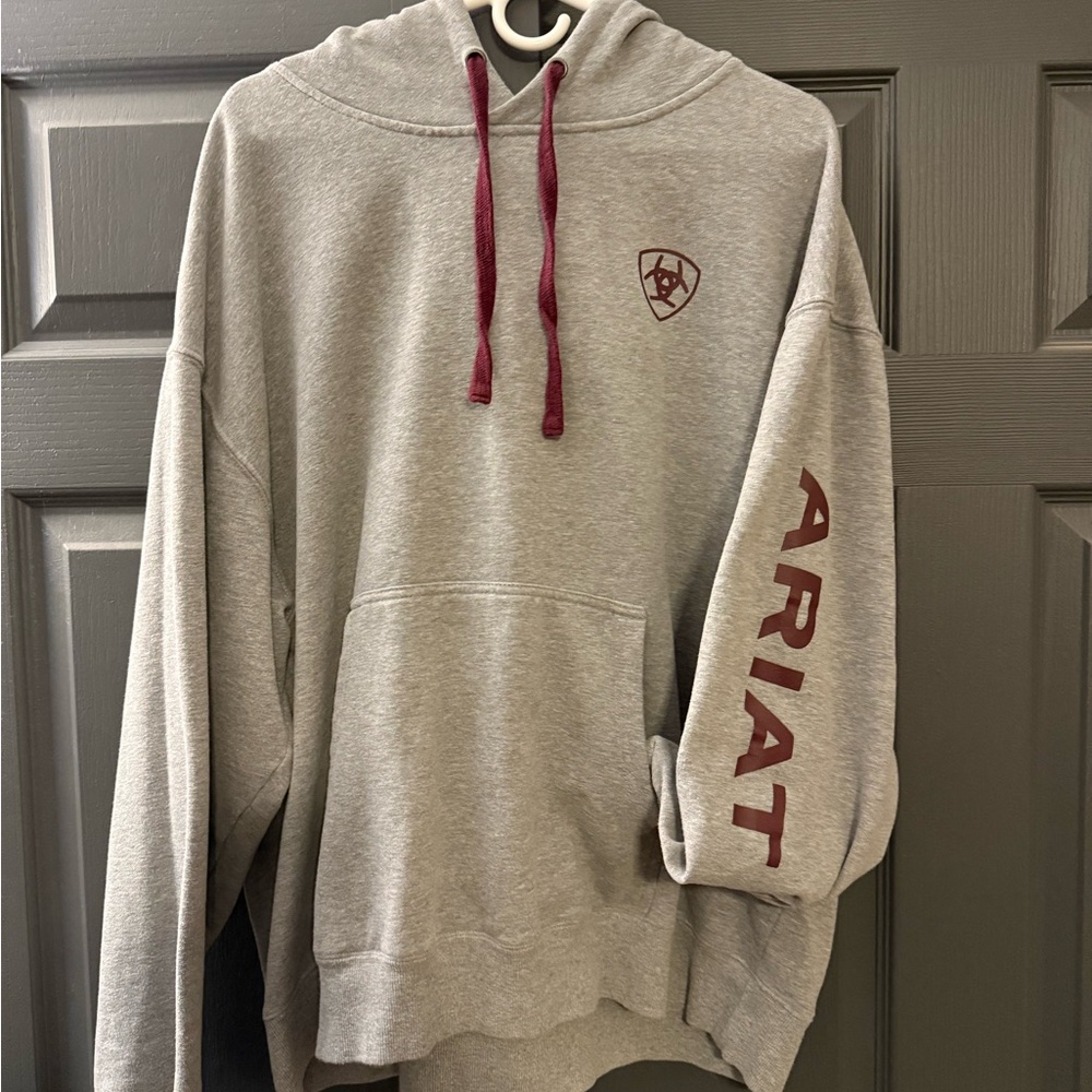 Ariat Men's Gray Hoodie with Maroon Accents